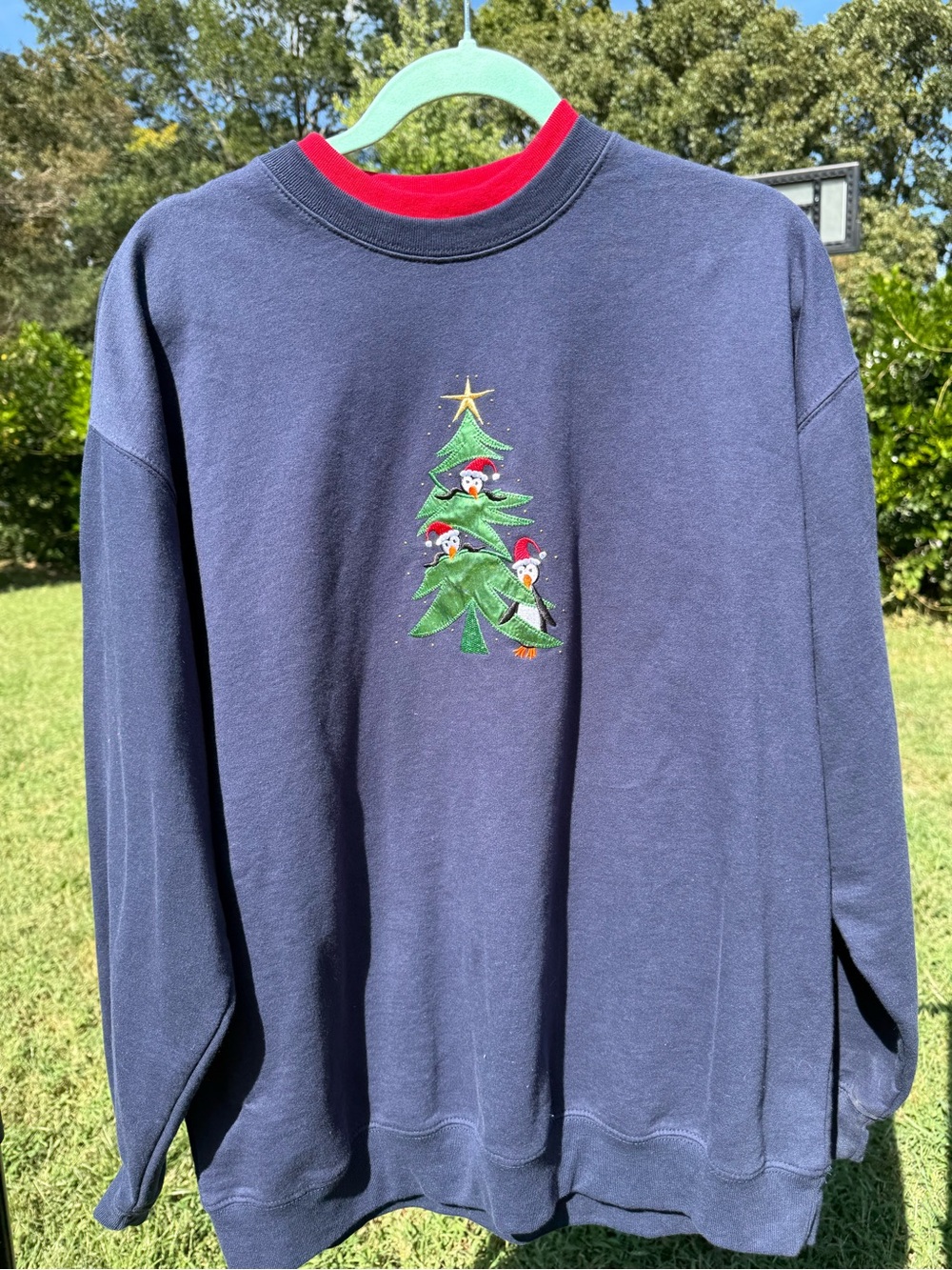 90s Women's Navy Blue Holiday Pullover Sweatshirt